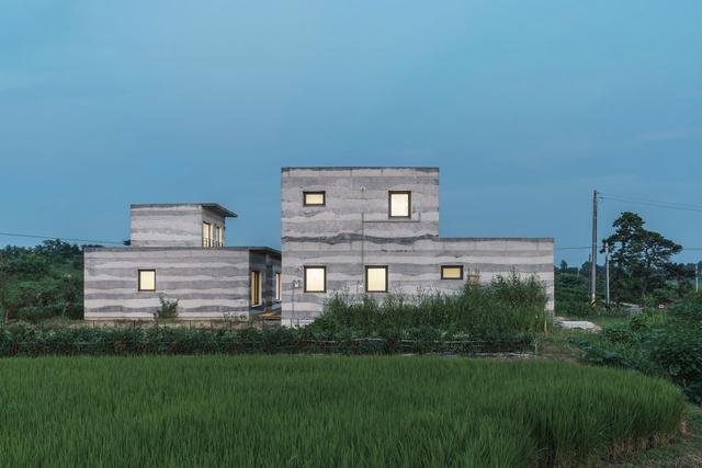 【乡村别墅】三个家庭 两栋建筑 一个庭院 【乡村别墅】三个家庭 两栋建筑 一个庭院