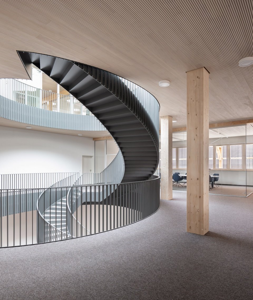 Hald & Grunewald 总部大楼，斯图加特 / rundzwei Architekten BDA