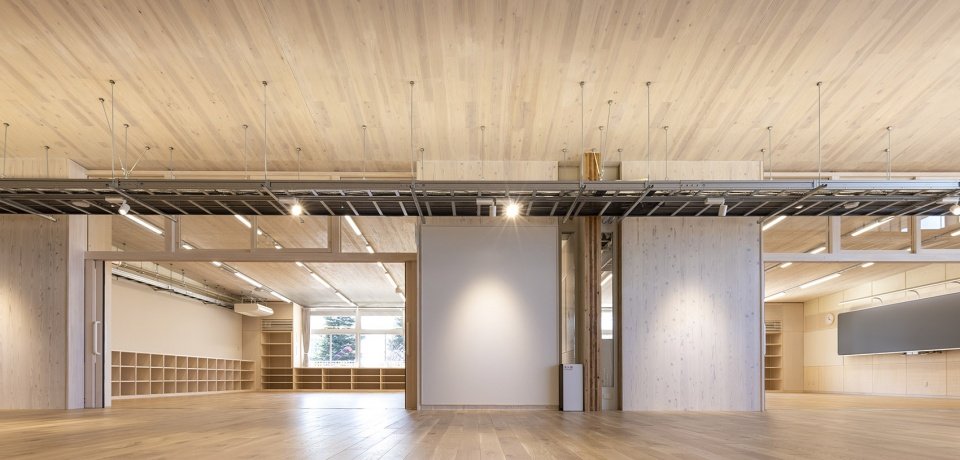 昭和学院小学西楼，日本 / 株式会社日建设计