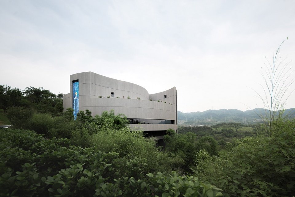 重庆两江协同创新区规划展示中心 / 汤桦建筑设计 重庆两江协同创新区规划展示中心 / 汤桦建筑设计