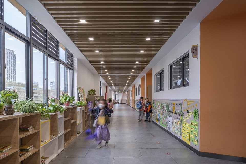 西安市浐灞第二十三小学 / SAI 国际设计