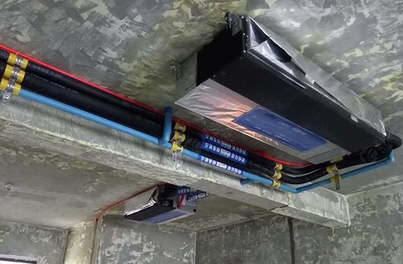 空调装置施工，遇到管线、设备的定位和标高穿插问题要注意.jpg