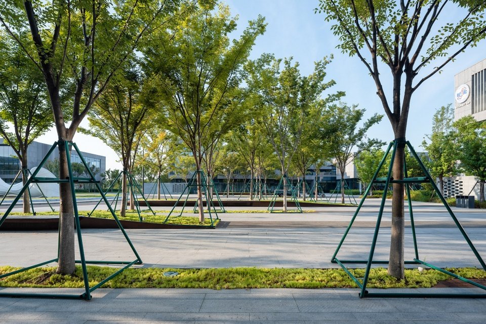 海宁浙江大学国际校区北侧办公园区 / 奥雅设计