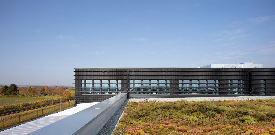 Hald & Grunewald 总部大楼，斯图加特 / rundzwei Architekten BDA