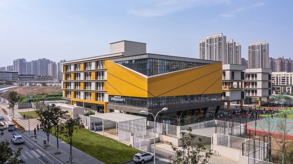 西安市浐灞第二十三小学 / SAI 国际设计