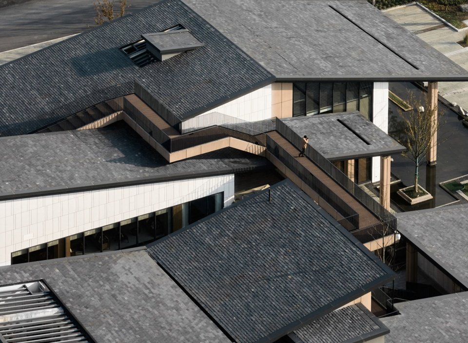 余村游客综合服务中心，浙江 / 杭州在地建筑设计事务所 + 中国美术学院风景建筑设计研究总院有限公司