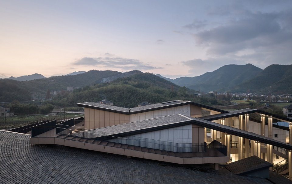 余村游客综合服务中心，浙江 / 杭州在地建筑设计事务所 + 中国美术学院风景建筑设计研究总院有限公司