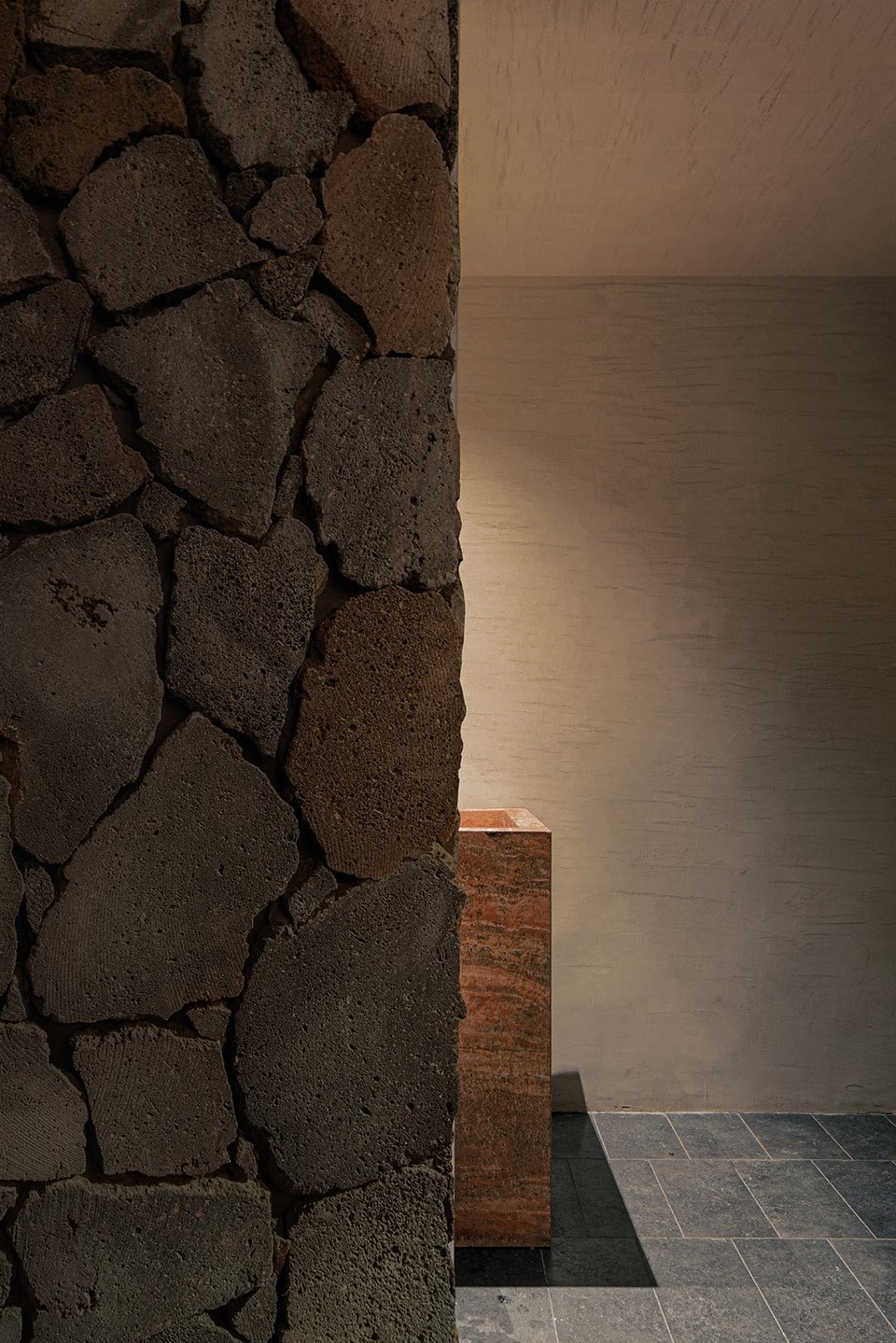 Anaago Bistro,重庆 / VARI 几里设计 Anaago Bistro,重庆 / VARI 几里设计