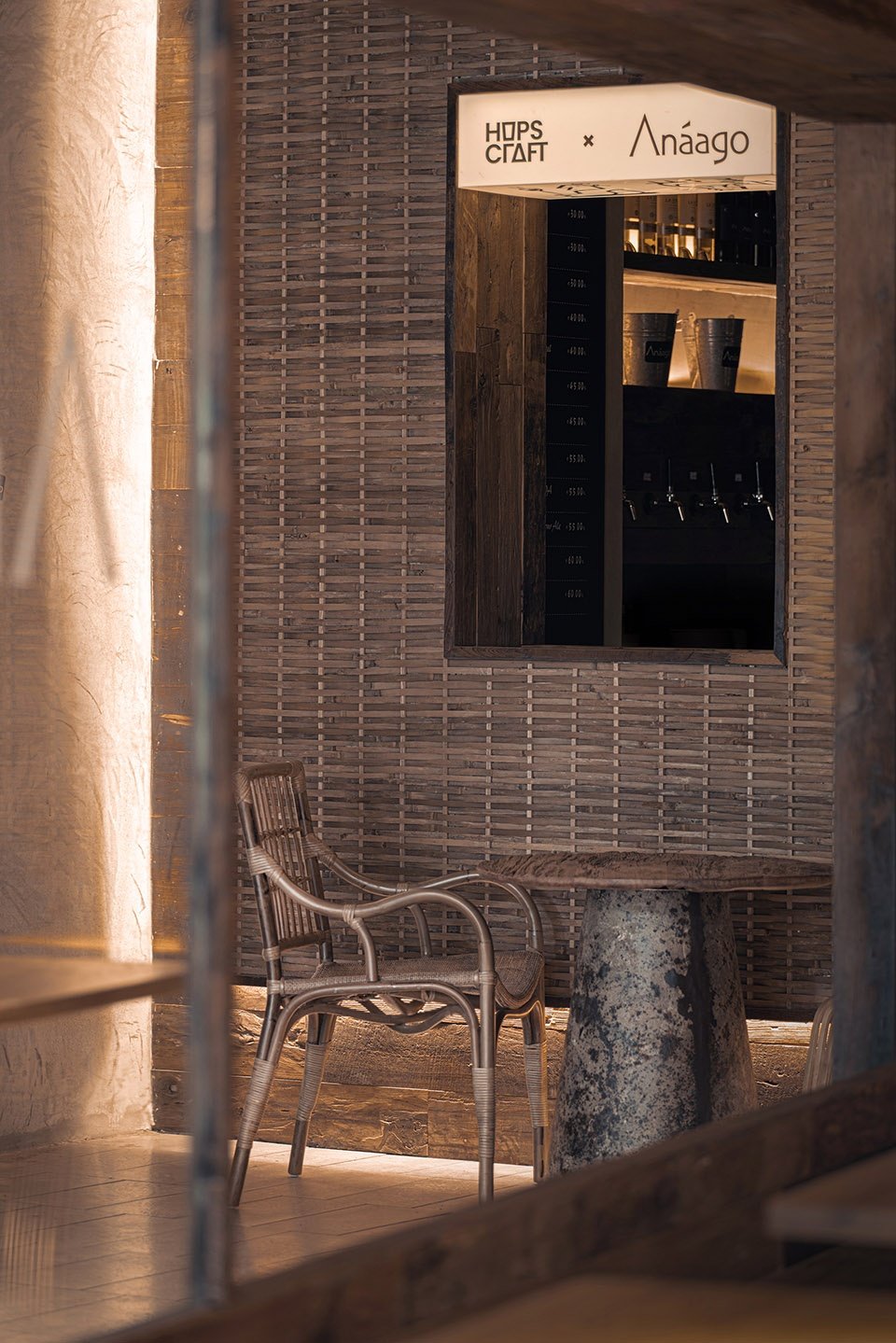 Anaago Bistro,重庆 / VARI 几里设计 Anaago Bistro,重庆 / VARI 几里设计