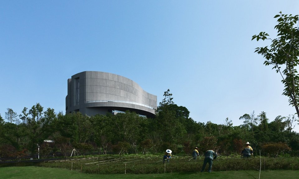 重庆两江协同创新区规划展示中心 / 汤桦建筑设计 重庆两江协同创新区规划展示中心 / 汤桦建筑设计