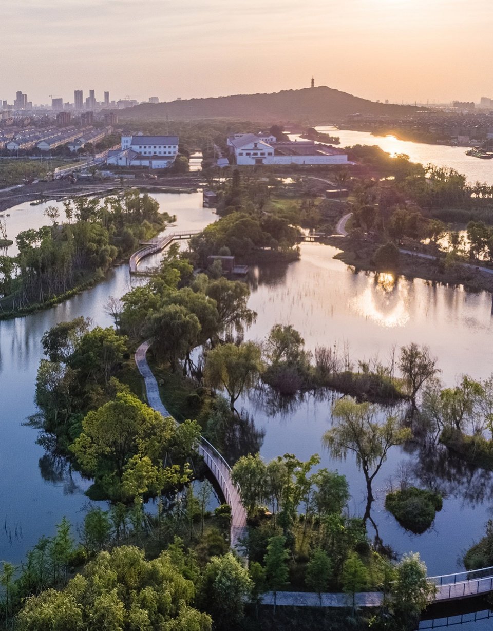 海宁浙江大学国际校区北侧办公园区 / 奥雅设计