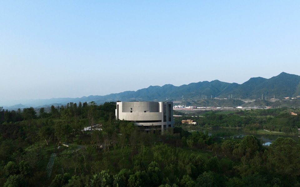 重庆两江协同创新区规划展示中心 / 汤桦建筑设计 重庆两江协同创新区规划展示中心 / 汤桦建筑设计