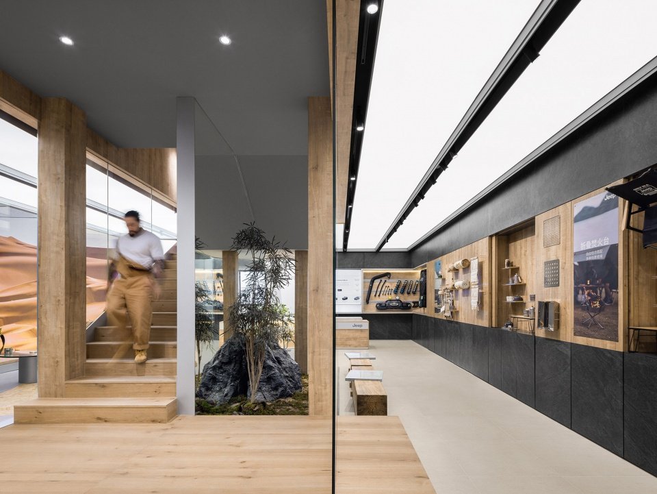 Jeep 全球首家探享中心概念店，上海 / INGROUP