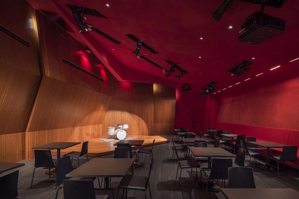 路易斯·阿姆斯特朗中心，纽约 / Caples Jefferson Architects