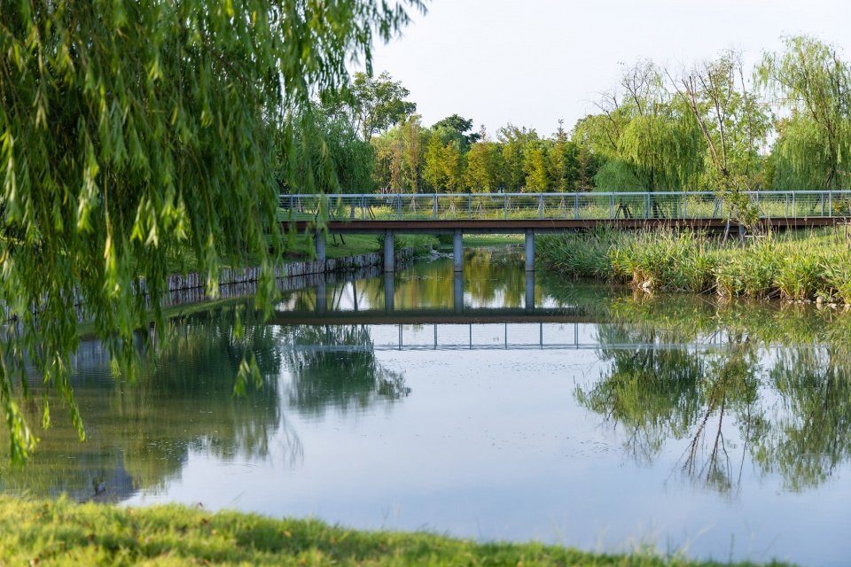 海宁浙江大学国际校区北侧办公园区 / 奥雅设计