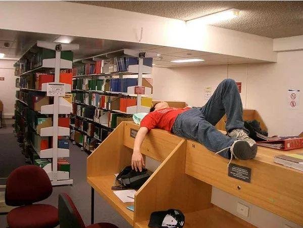 读博士要面对的 25 个极度痛苦的问题 …