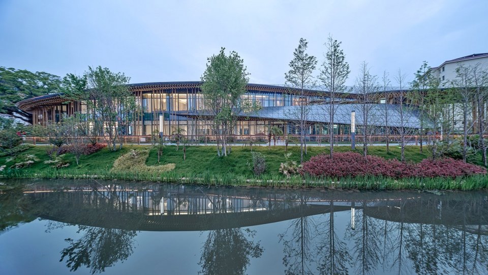 万安县十八口塘鱼文化馆，江西 / 上海交通大学奥默默工作室