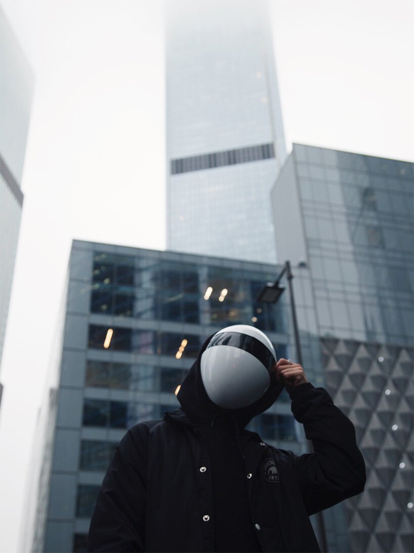 BLANC is a full-face modular mask designed for protection and privacy