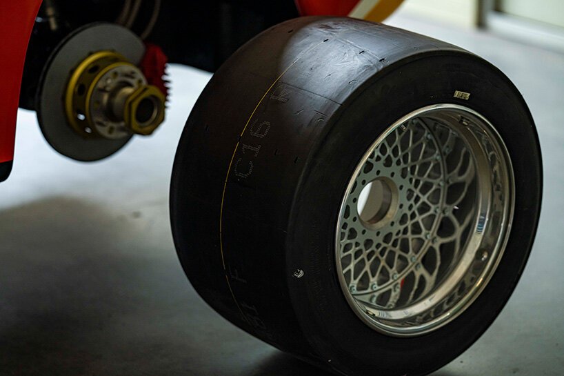 最新的宝马艺术车是亚历山大考尔德未建造的艺术家的证明