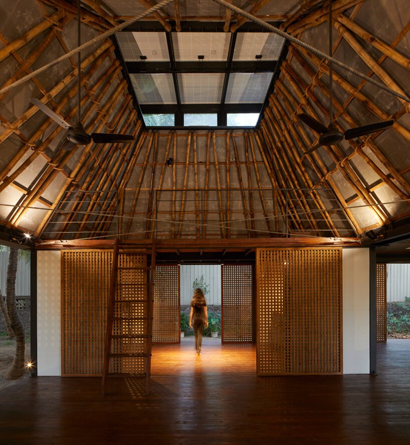 a dialogue with architecture BRIO:
