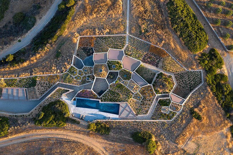 采访:DECA 讨论其在希腊的景观和地下建筑 采访:DECA 讨论其在希腊的景观和地下建筑