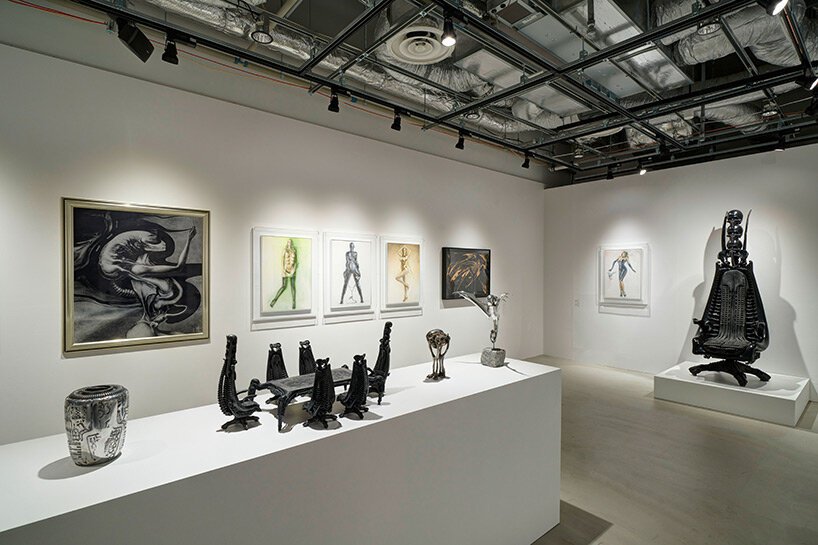 “GIGER SORAYAMA”展览汇集了两位传奇艺术家的“性感机器人”和超现实主义性机器 “GIGER SORAYAMA”展览汇集了两位传奇艺术家的“性感机器人”和超现实主义性机器