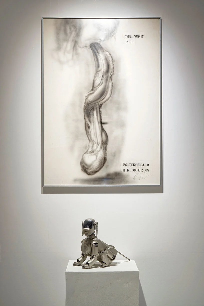 “GIGER SORAYAMA”展览汇集了两位传奇艺术家的“性感机器人”和超现实主义性机器 “GIGER SORAYAMA”展览汇集了两位传奇艺术家的“性感机器人”和超现实主义性机器