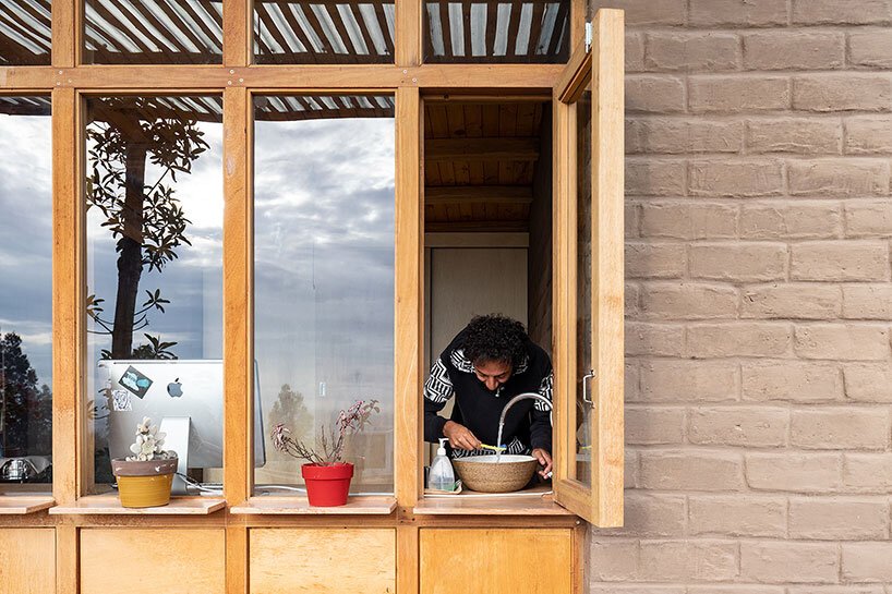 al borde 在厄瓜多尔用活树和夯土建造了一座“花园洋房” al borde 在厄瓜多尔用活树和夯土建造了一座“花园洋房”