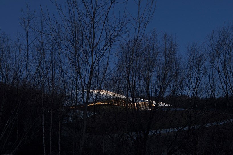 MAD 设计的“亚布力企业家会议中心”在中国东北即将竣工