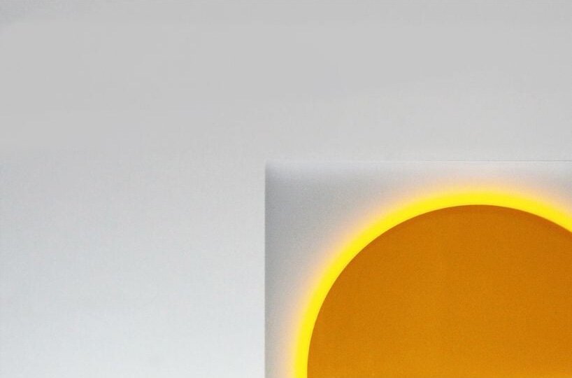 nisshoku 捕捉周围的光线，散发出日食般的光芒