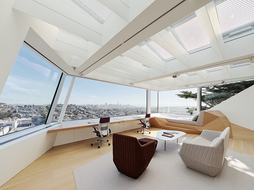 the entire ceiling is daylit, open to the sky