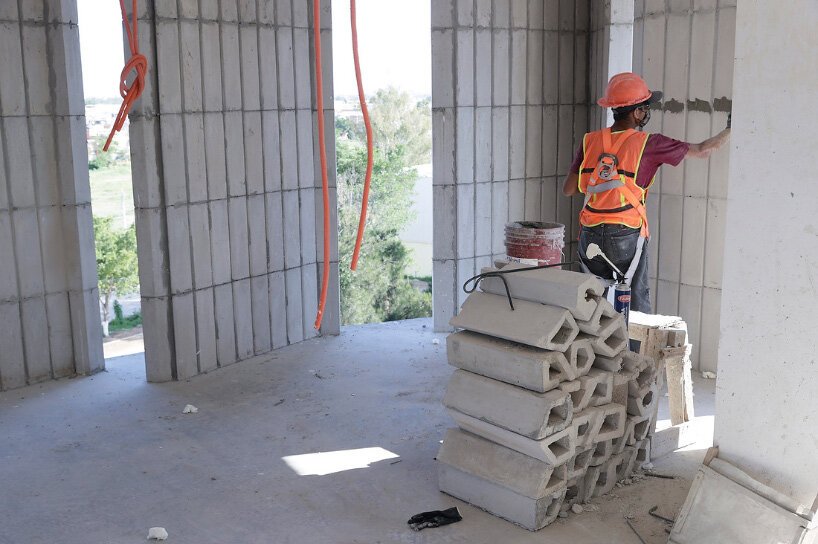 SO – IL 和 IMUVI 如何在墨西哥莱昂设计和建造经济适用房项目 SO – IL 和 IMUVI 如何在墨西哥莱昂设计和建造经济适用房项目