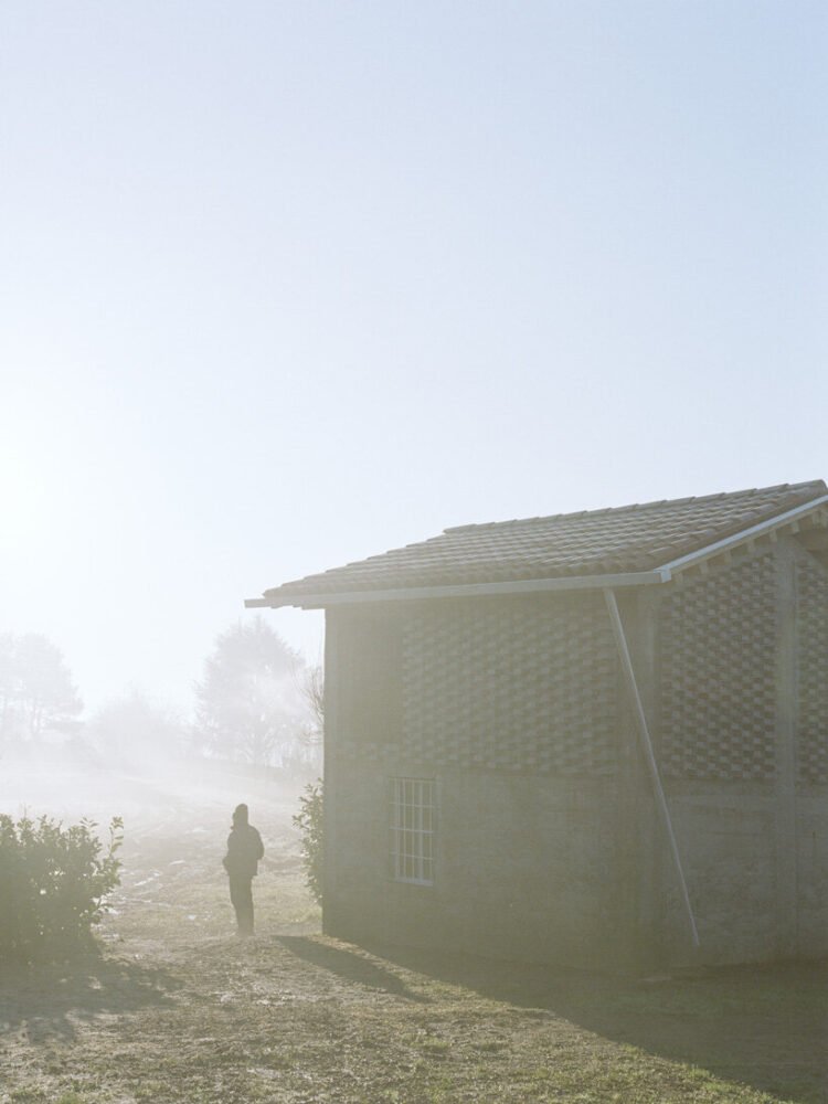 a25 architetti’s barn renovation in northern italy reinterprets tradition in a contemporary way