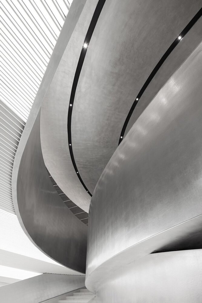 aerospace materials + reflective surfaces complete HAYDON retail space in hangzhou, china