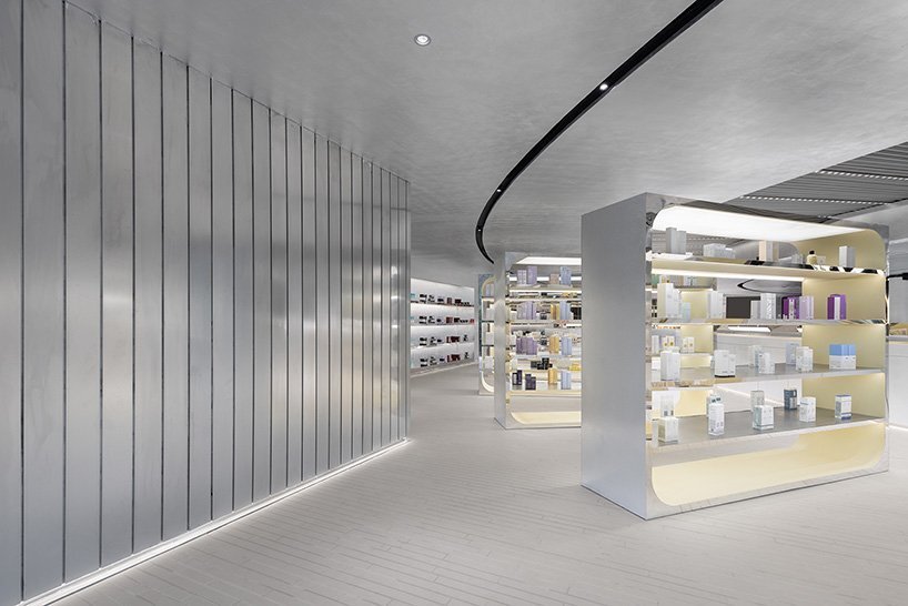 aerospace materials + reflective surfaces complete HAYDON retail space in hangzhou, china