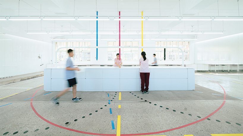 台湾 cloudform 实验室将普通教室转变为创意空间