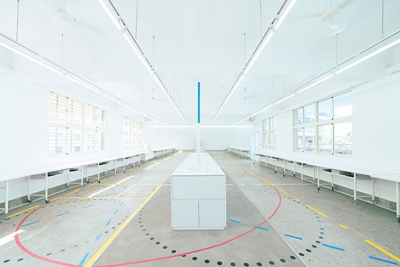 台湾 cloudform 实验室将普通教室转变为创意空间