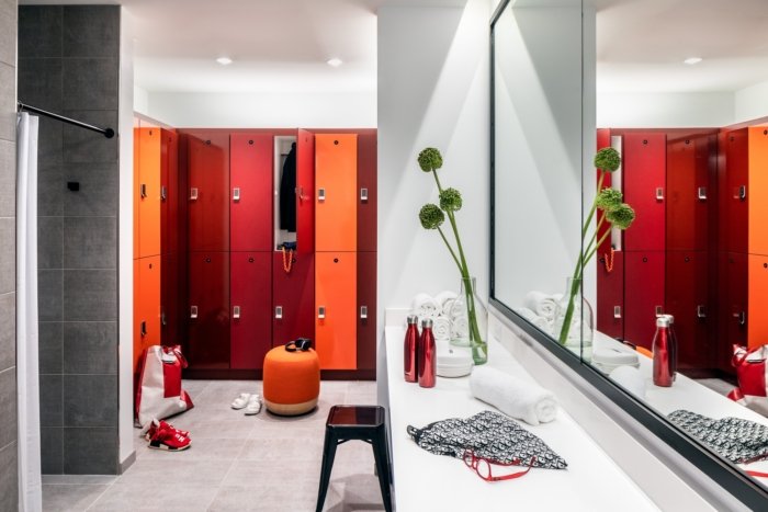 AEW 资本管理办公室 – 波士顿