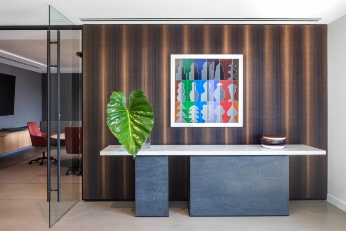 AEW 资本管理办公室 – 波士顿