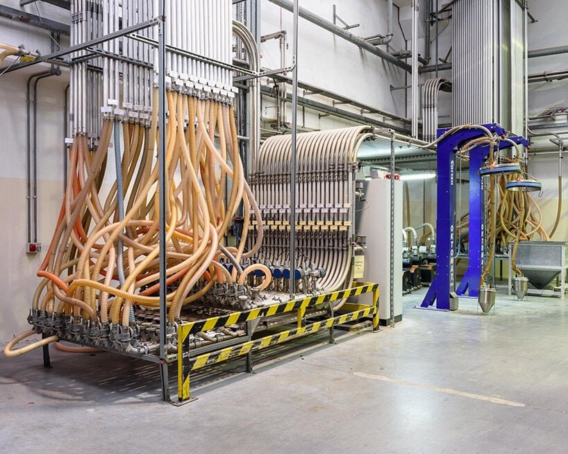 欢乐点、香肠工厂和欧洲核子研究中心:阿拉斯泰尔·菲利普·擦拭器走进科学和工业的秘密空间 欢乐点、香肠工厂和欧洲核子研究中心:阿拉斯泰尔·菲利普·擦拭器走进科学和工业的秘密空间