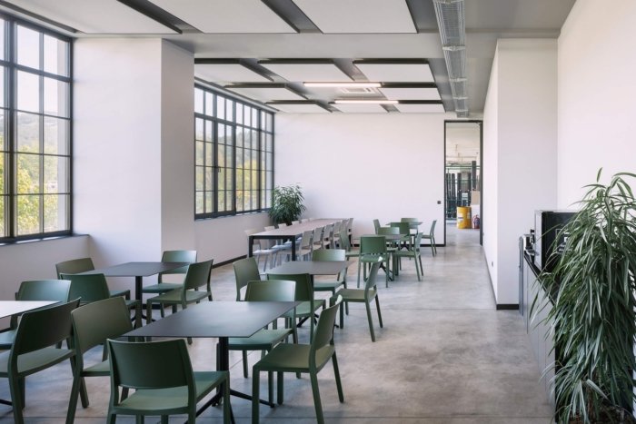 Alumina Elit 办公室 – 大特尔诺沃