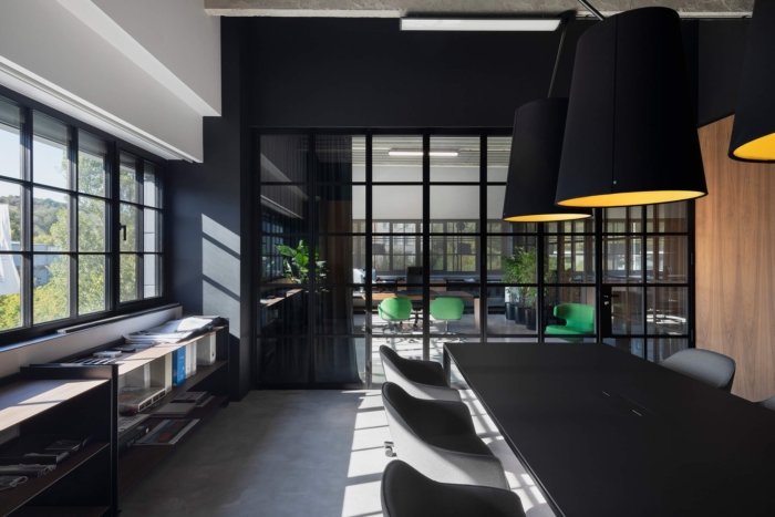 Alumina Elit 办公室 – 大特尔诺沃