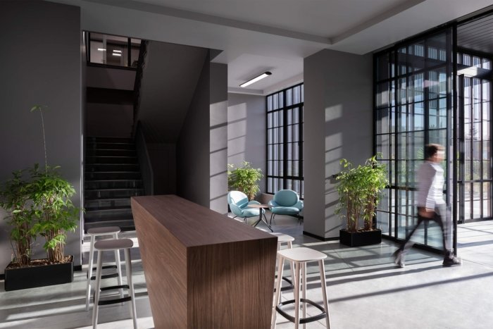 Alumina Elit 办公室 – 大特尔诺沃