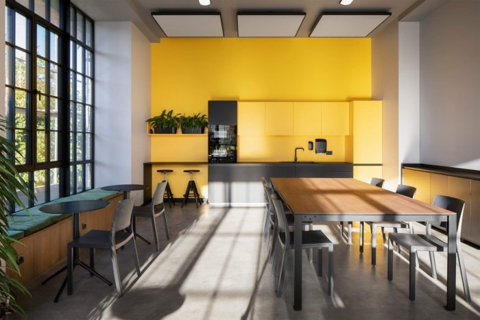 Alumina Elit 办公室 – 大特尔诺沃