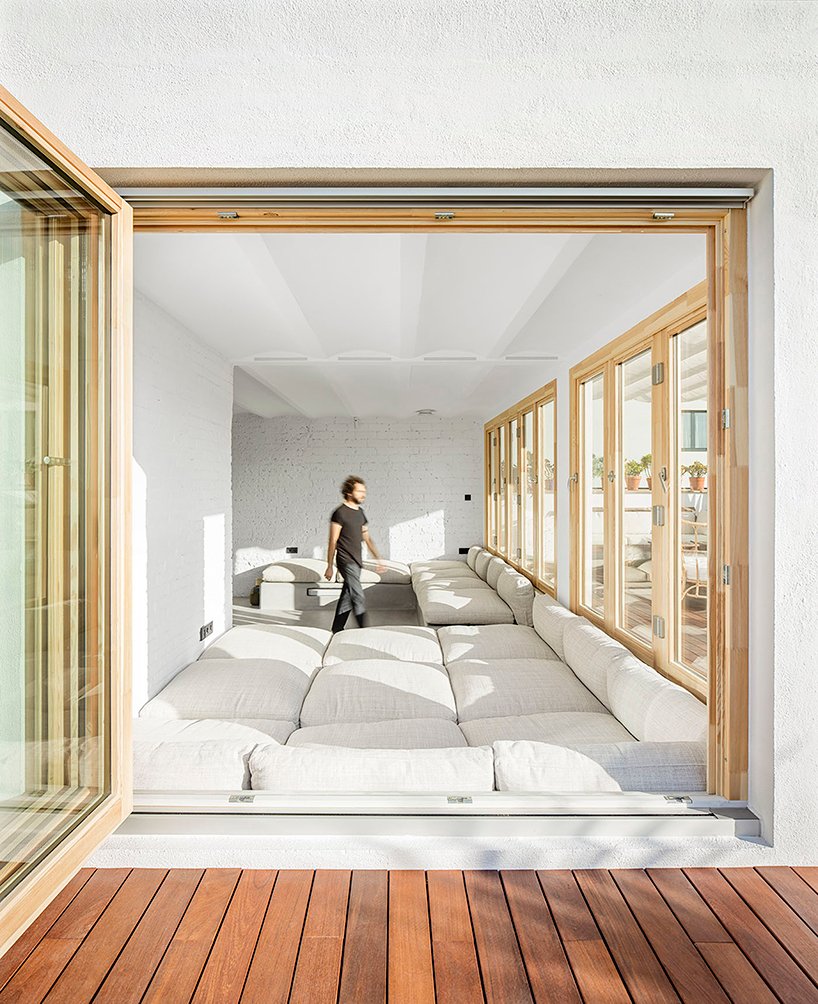 an oasis in the heart of poblenou 10