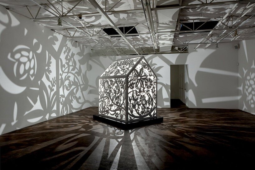 anila quayyum agha 讲述生活经历如何引发对光的热情艺术探索