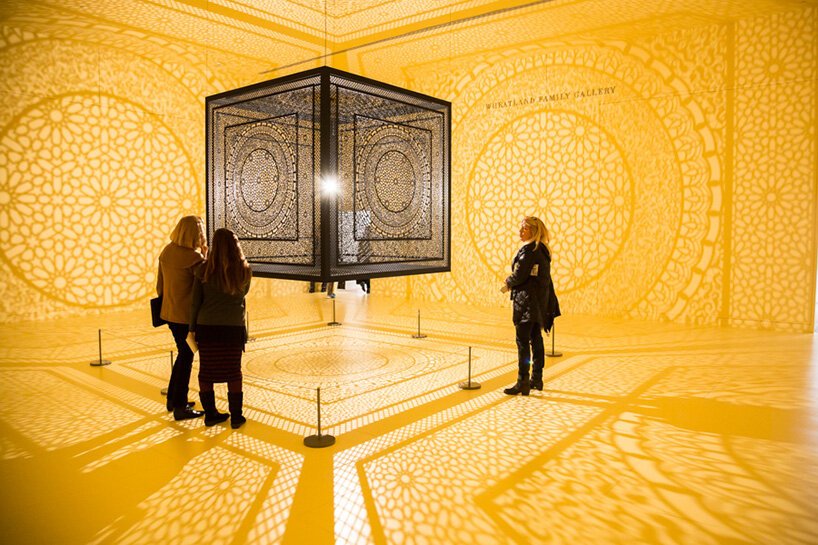 anila quayyum agha 讲述生活经历如何引发对光的热情艺术探索