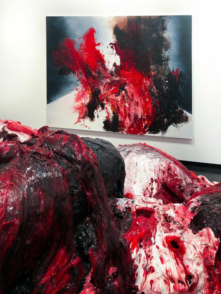 安尼什·卡普尔 (Anish Kapoor) 在威尼斯:这位英国艺术家为艺术双年展带来了血红和万塔黑 安尼什·卡普尔 (Anish Kapoor) 在威尼斯:这位英国艺术家为艺术双年展带来了血红和万塔黑