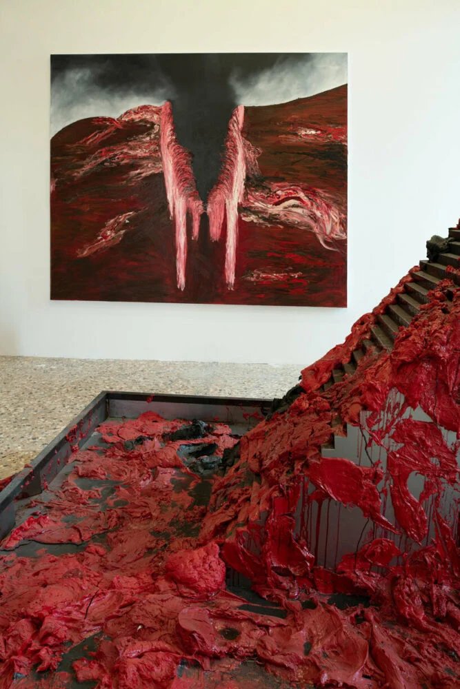 安尼什·卡普尔 (Anish Kapoor) 在威尼斯:这位英国艺术家为艺术双年展带来了血红和万塔黑 安尼什·卡普尔 (Anish Kapoor) 在威尼斯:这位英国艺术家为艺术双年展带来了血红和万塔黑