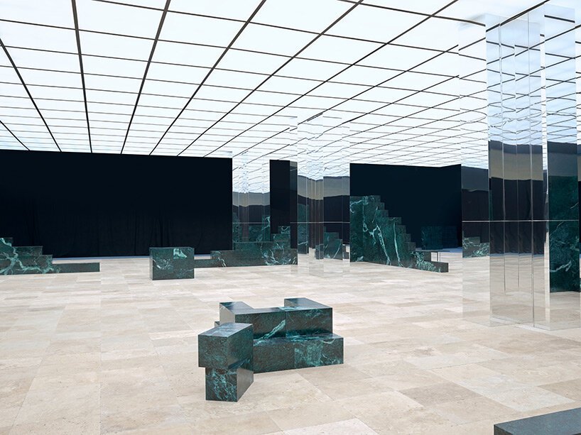 virgil abloh 为路易威登 2021 秋冬男装秀设计可穿戴城市景观夹克 virgil abloh 为路易威登 2021 秋冬男装秀设计可穿戴城市景观夹克